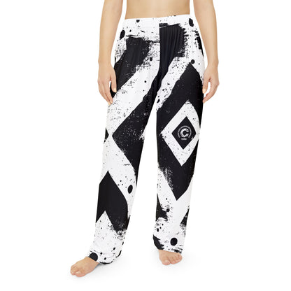 Black & White Pattern Lounge Pants — Women's Printed Sleepwear